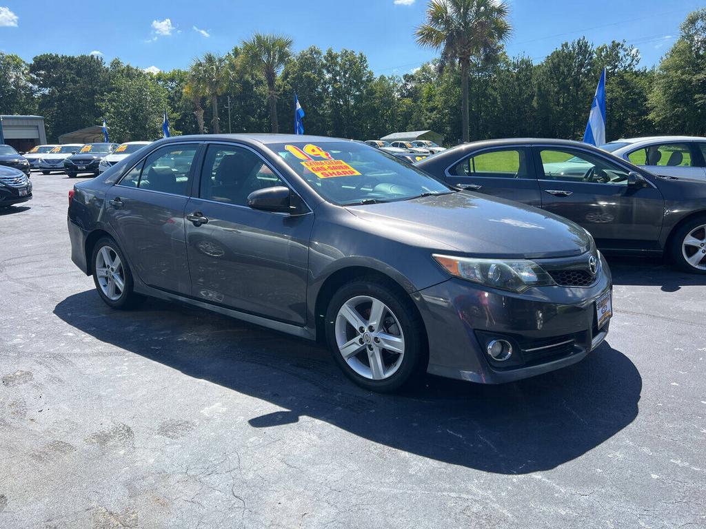 2014 Toyota Camry SE