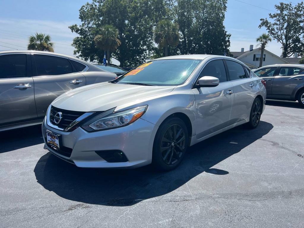 2018 Nissan Altima SL's photo