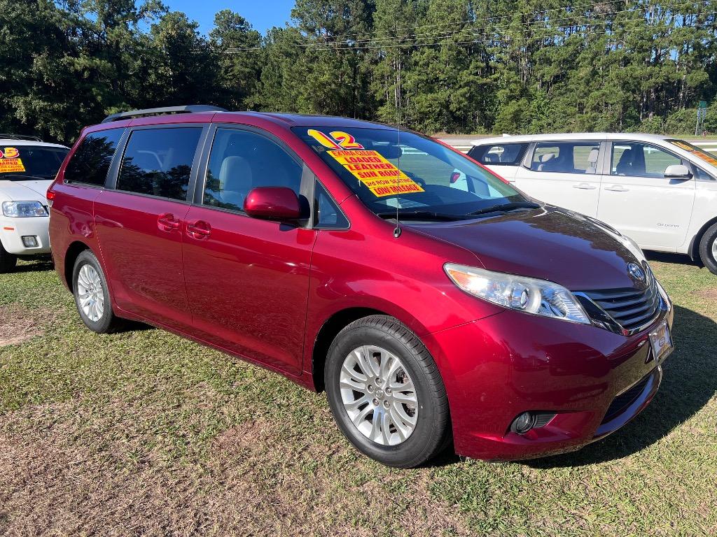 2012 Toyota Sienna XLE